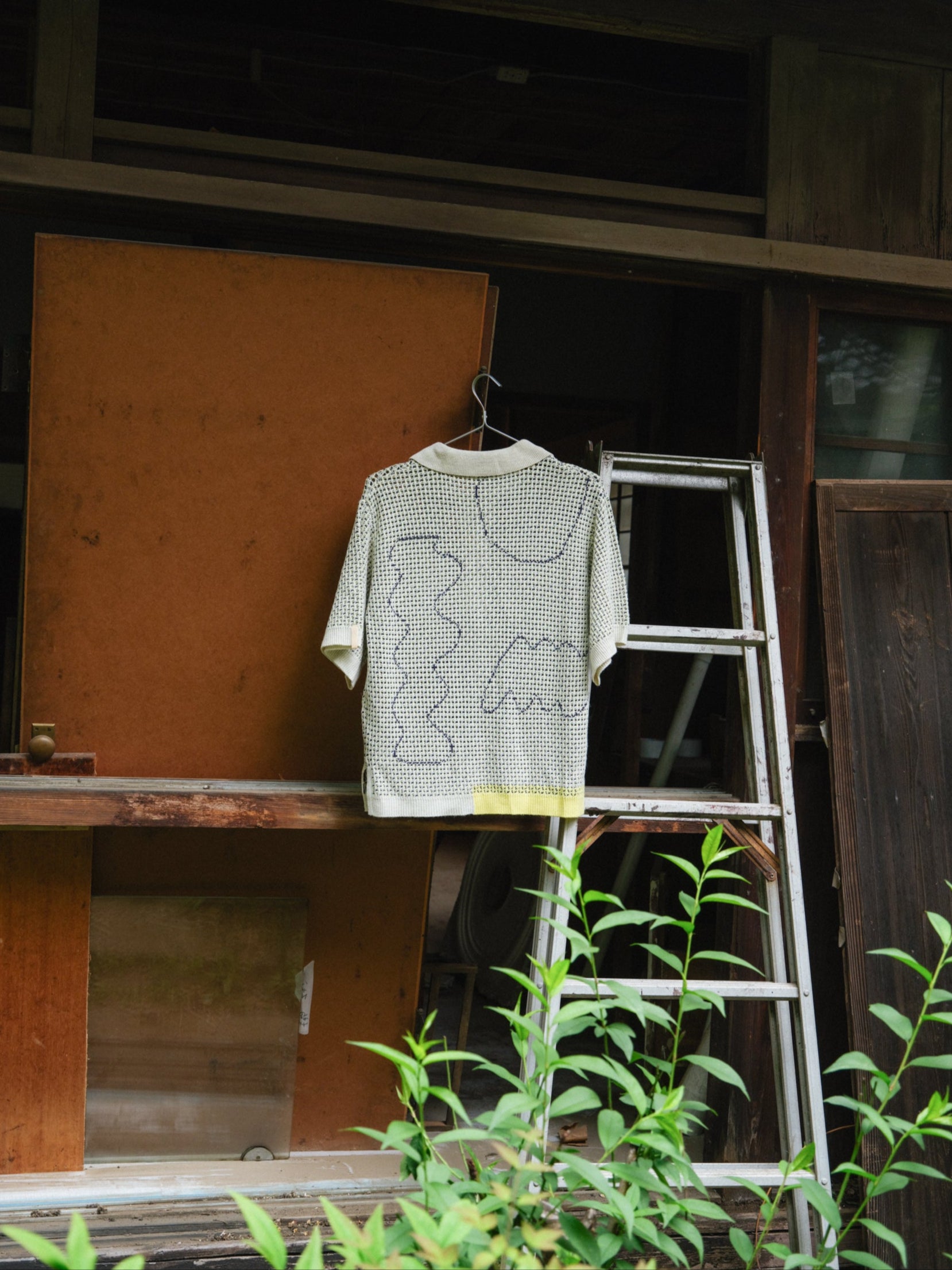 後ろ姿の寛大なインテリアメッシュポロ – pamm.officialstore