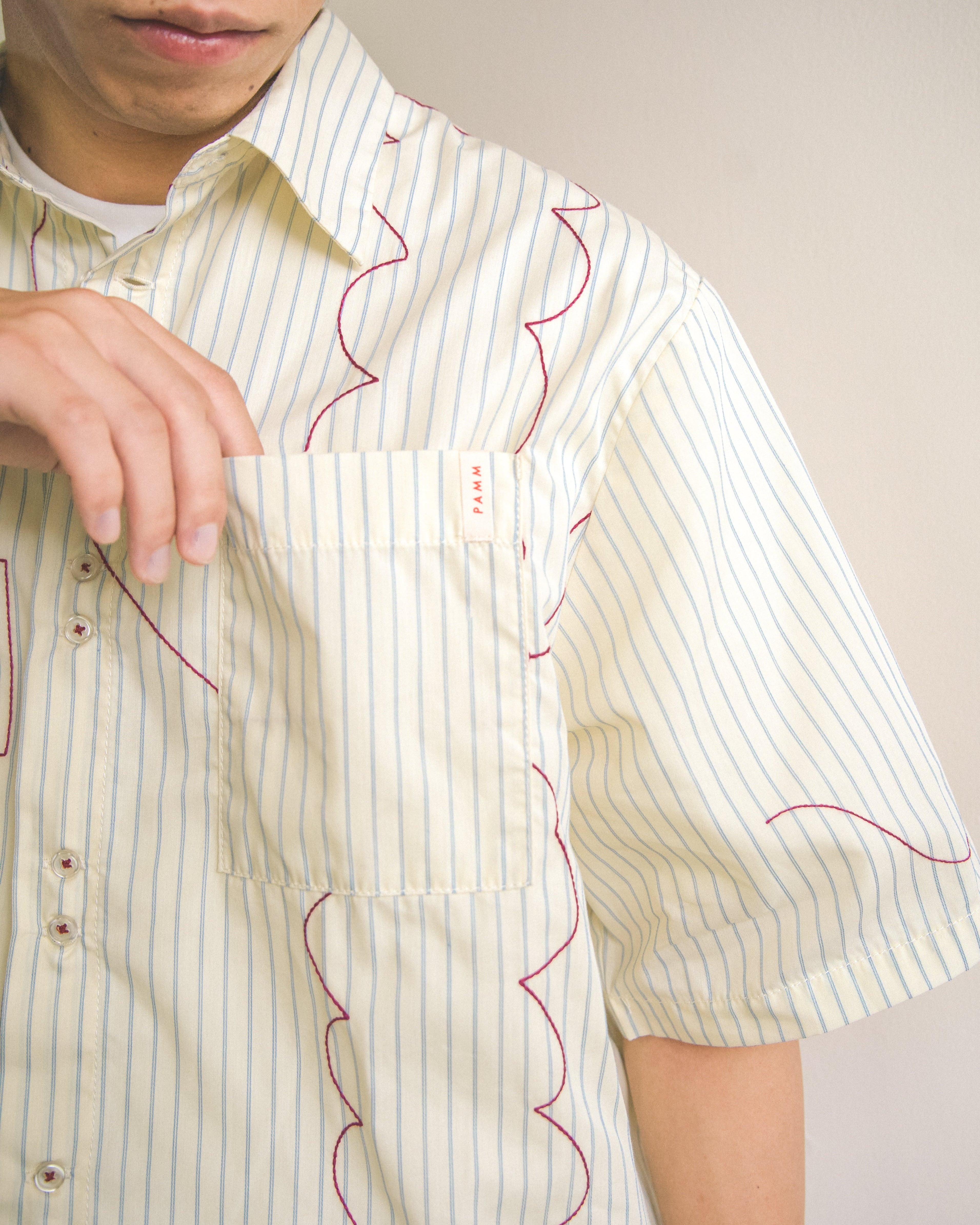 PAMM 寛大なインテリアのストライプ刺繍シャツ イエロー PAMM 寛大なインテリアのストライプ刺繍シャツ イエロー｜Yahoo