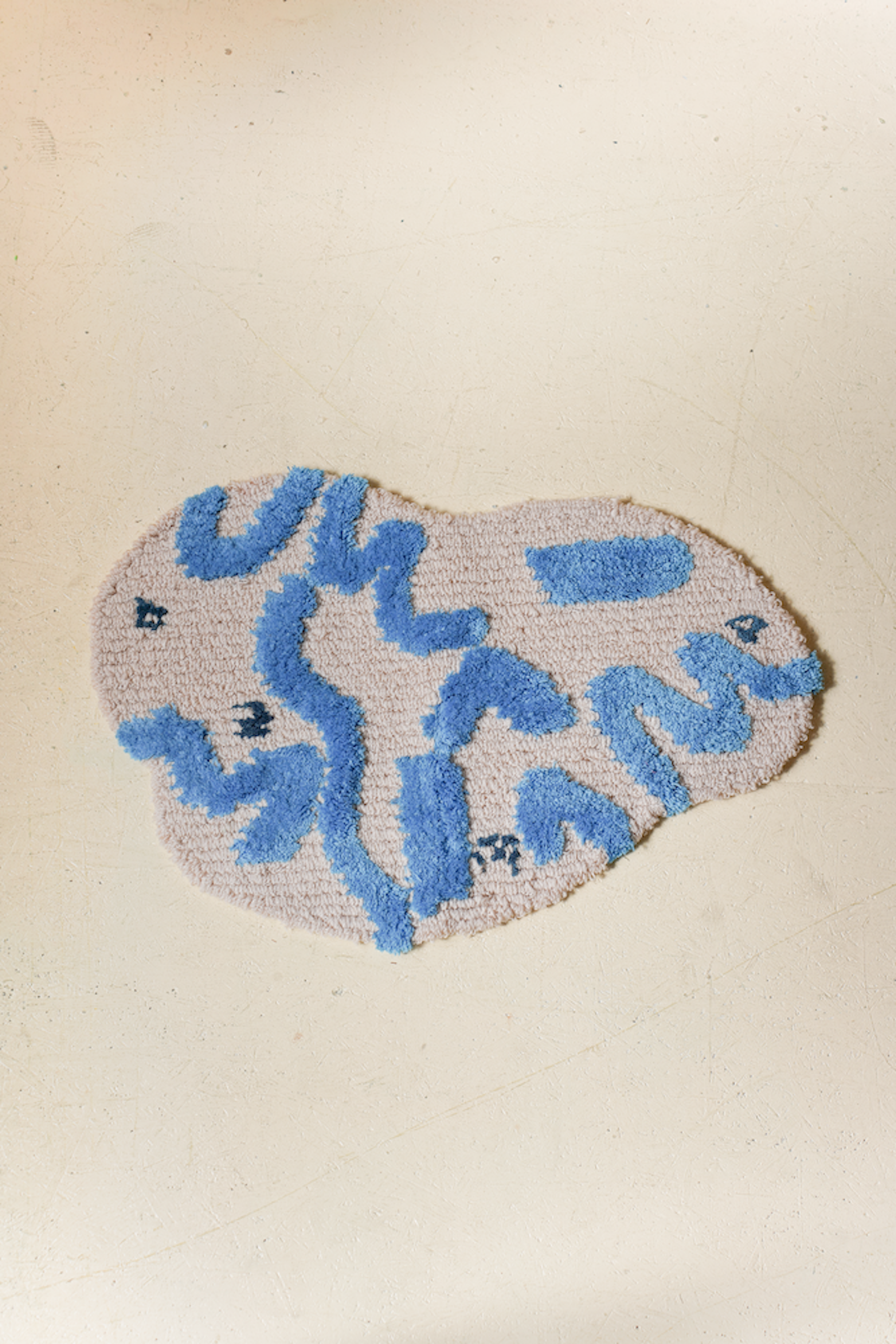 PAMM パム × yurinasia ラグ 沈黙のラグ(ネイビー) – pamm.officialstore