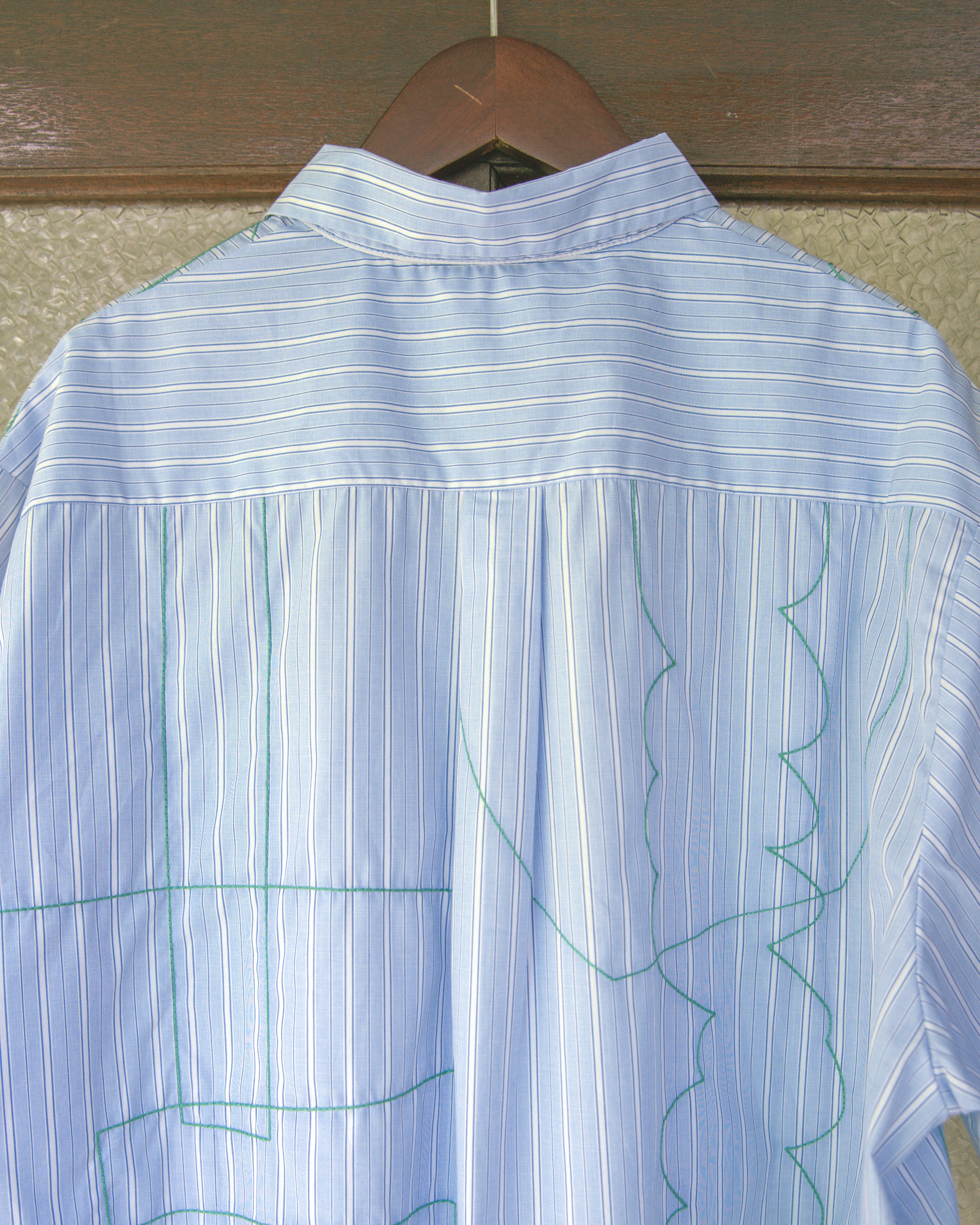 寛大なインテリアのストライプ刺繍シャツ – pamm.officialstore