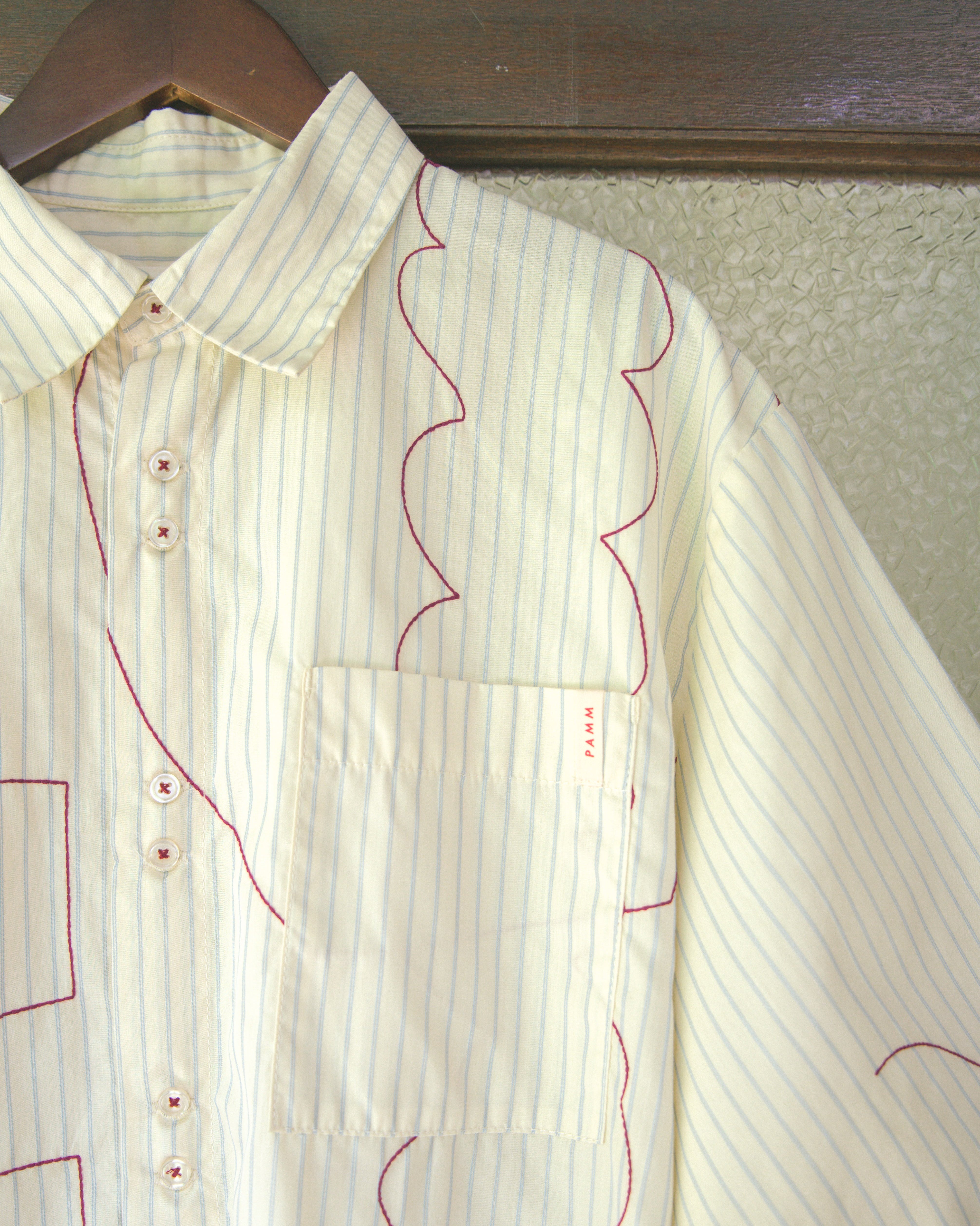 寛大なインテリアのストライプ刺繍シャツ – pamm.officialstore