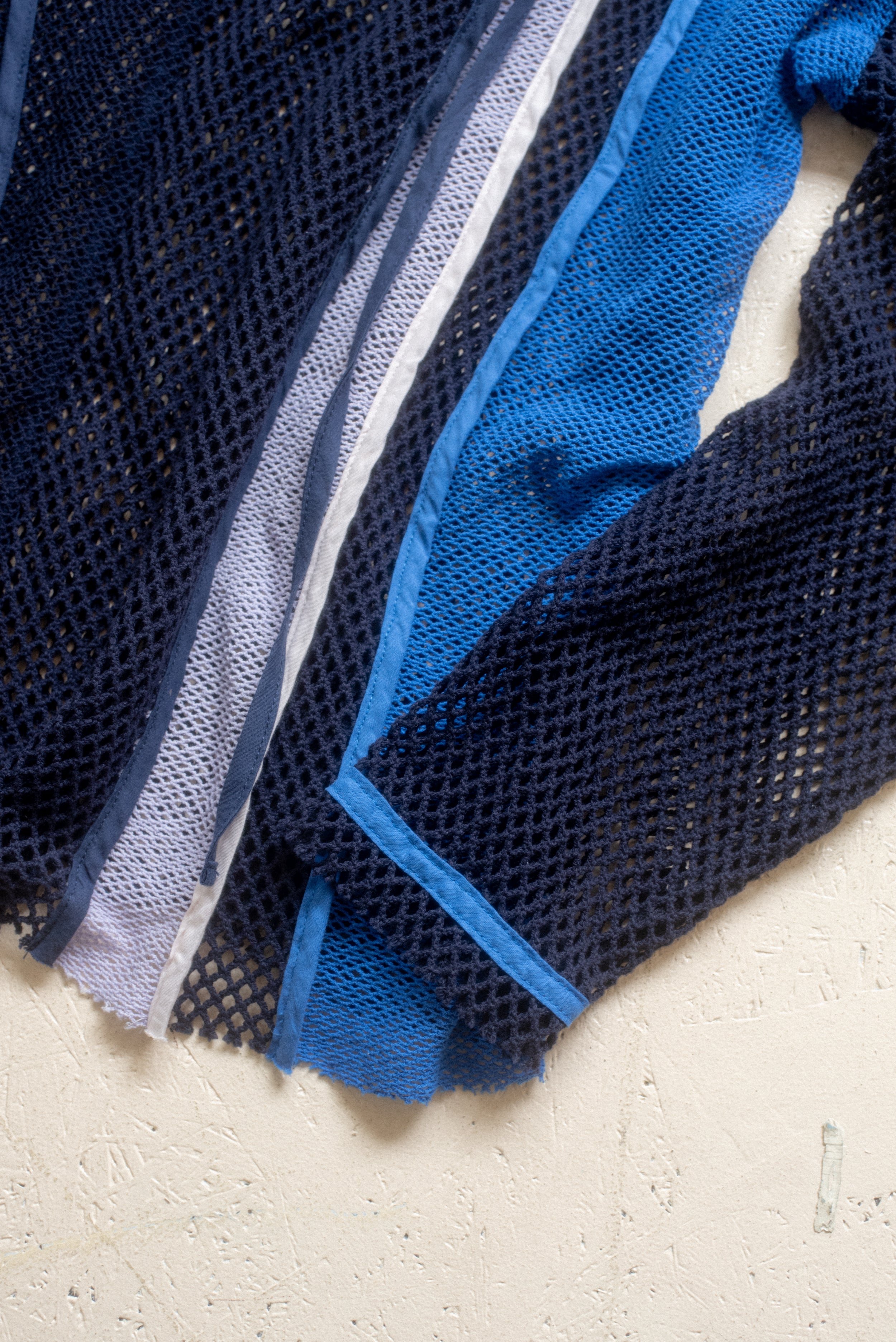 線と面のストライプメッシュトップス – pamm.officialstore