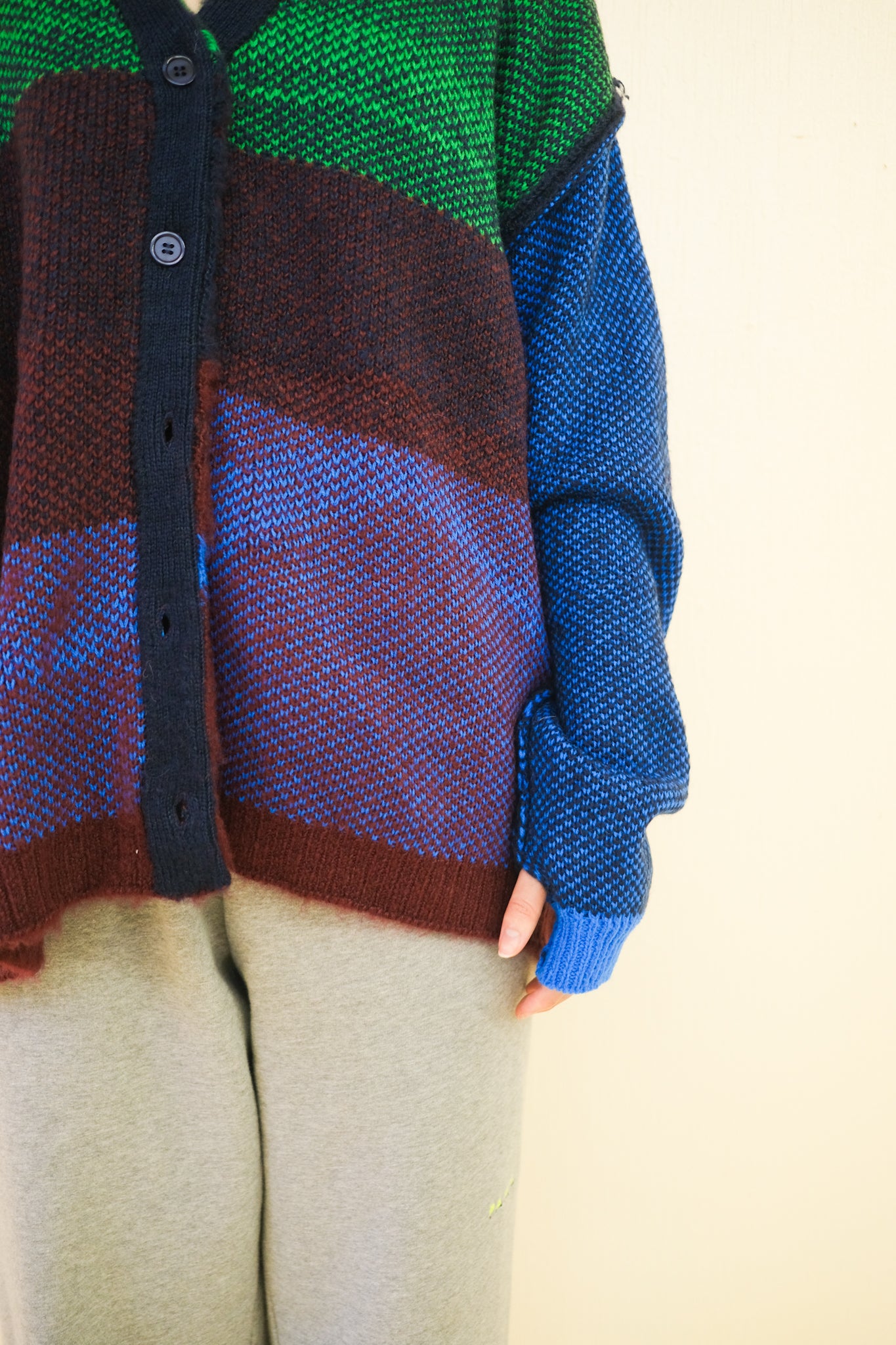 Pamm 気狂いのニットカーディガン