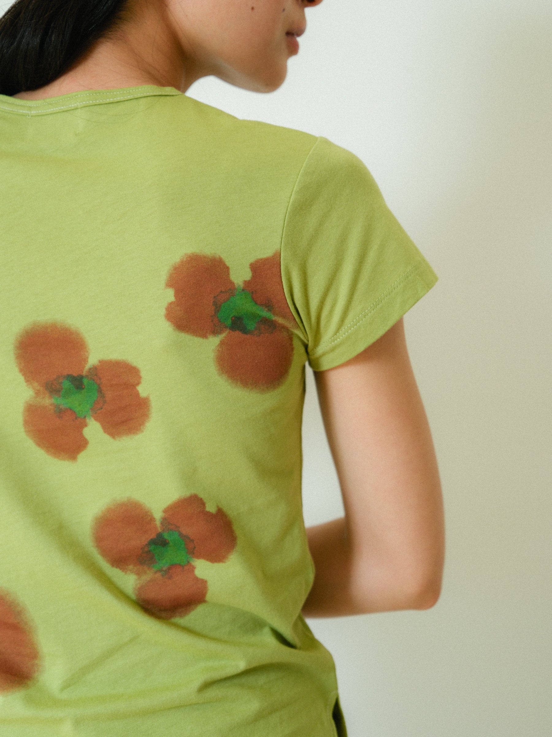 庭の花のTシャツ – pamm.officialstore
