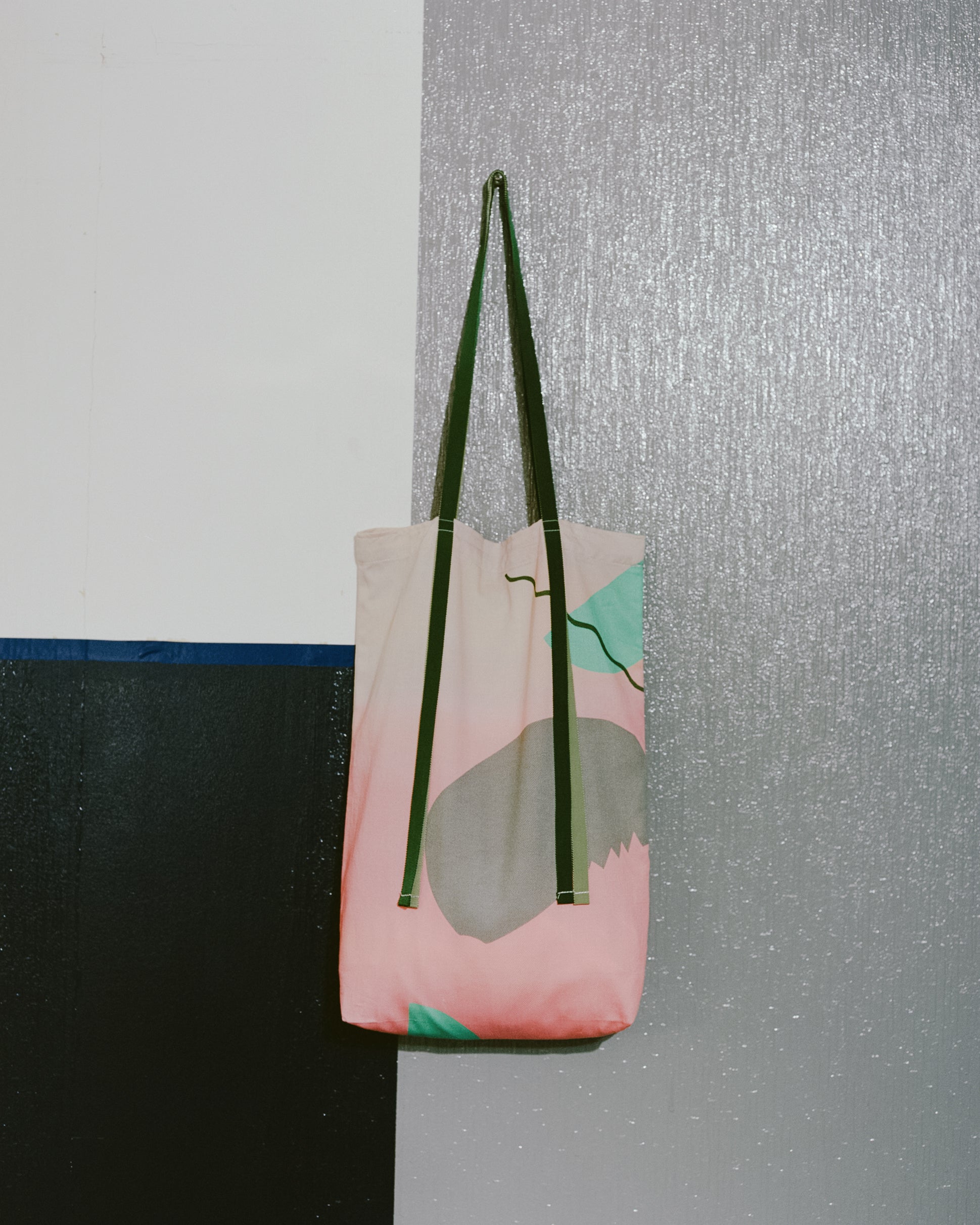 大きく描いた植物のトートバッグ(種) – pamm.officialstore