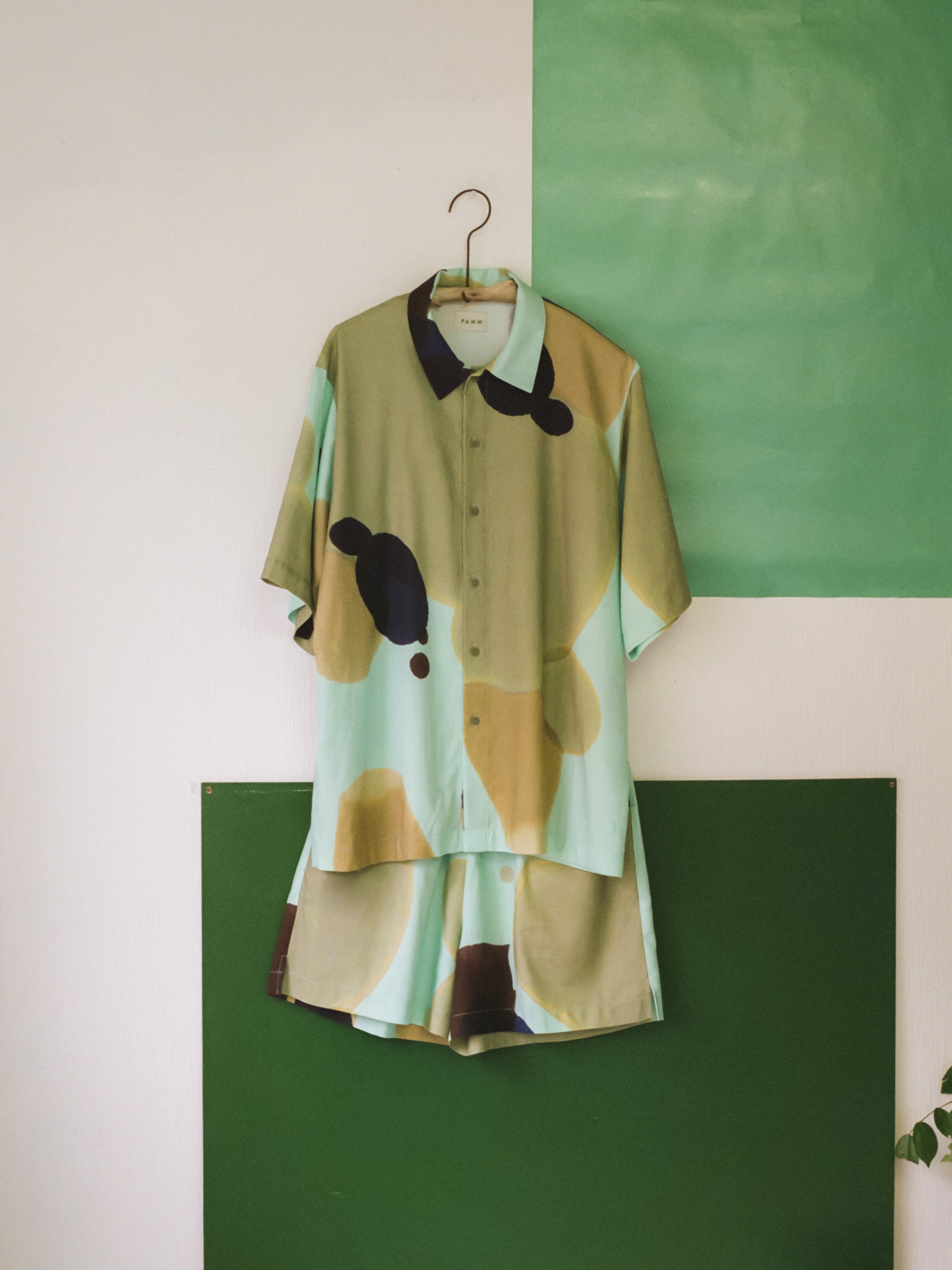 pamm 大きく描いた植物のパジャマ　サイズ2 大きく描いた植物のパジャマ – pamm.officialstore