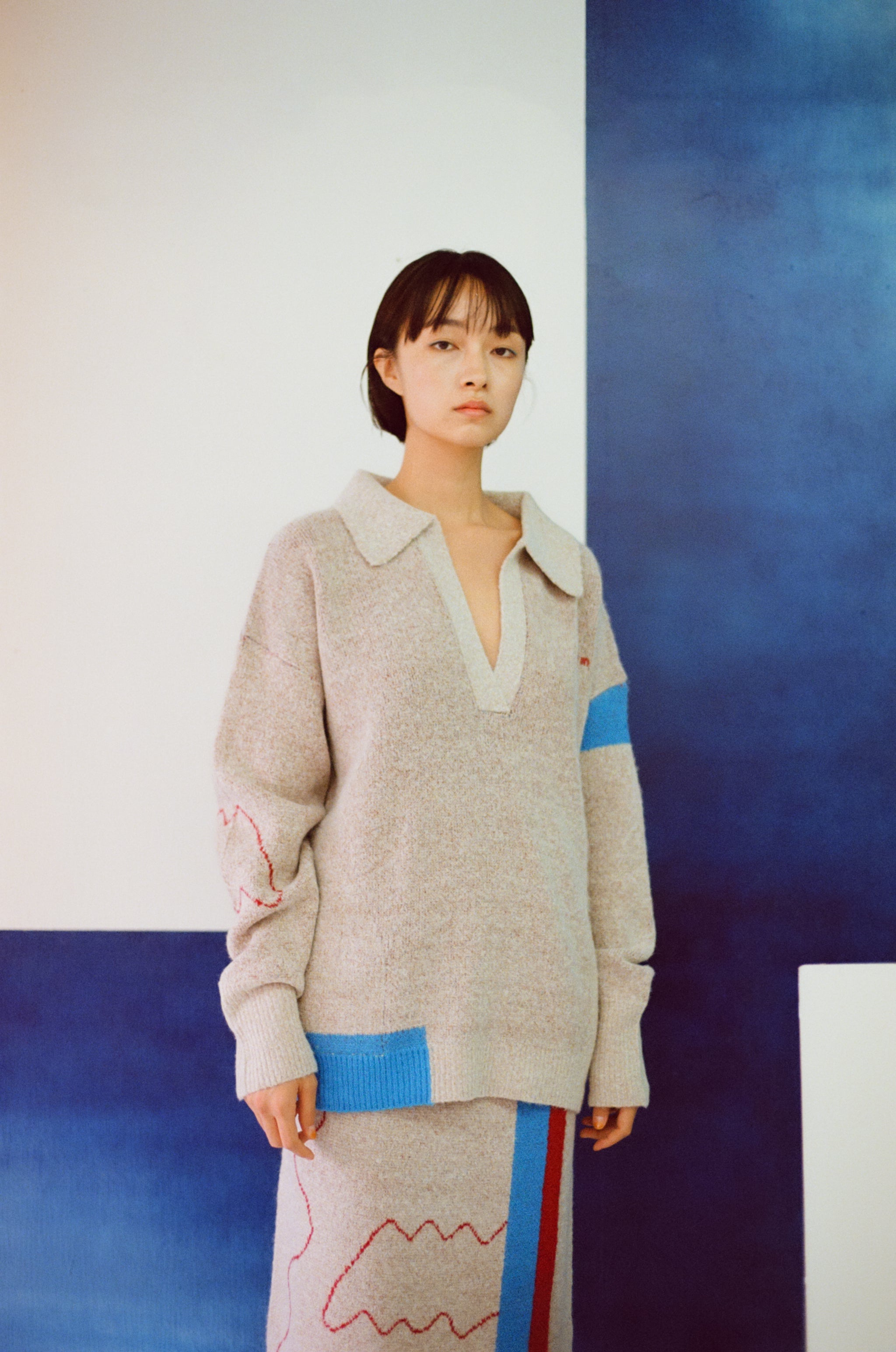 後ろ姿の寛大なインテリアのニットスカート – pamm.officialstore