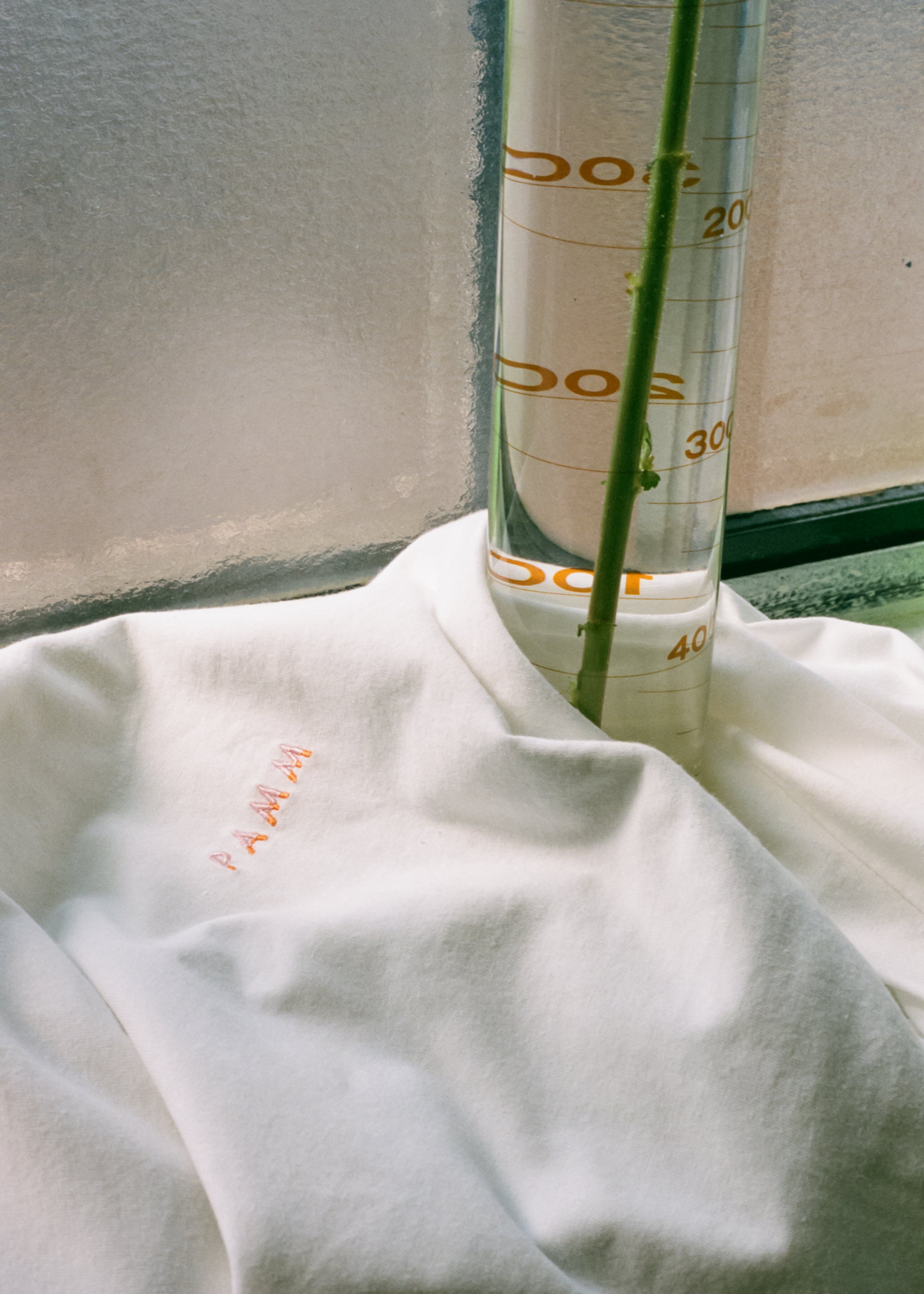 睡眠状態ロンT(純白) – pamm.officialstore